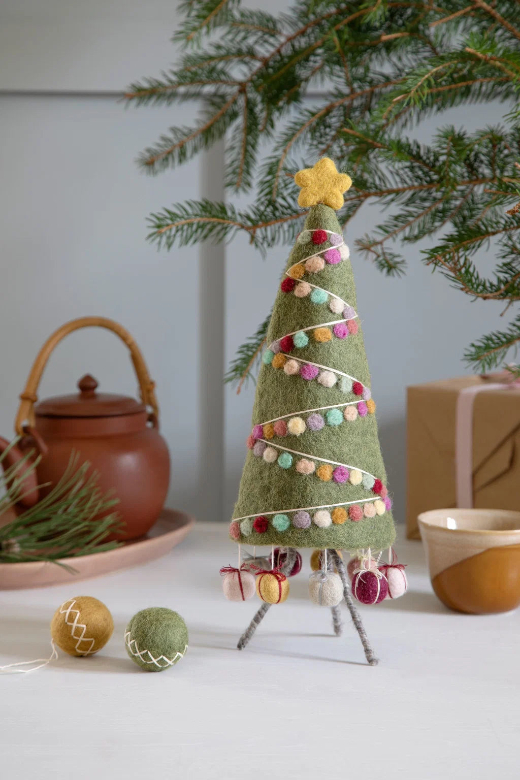 Stor juletre med girlander, 35 cm
