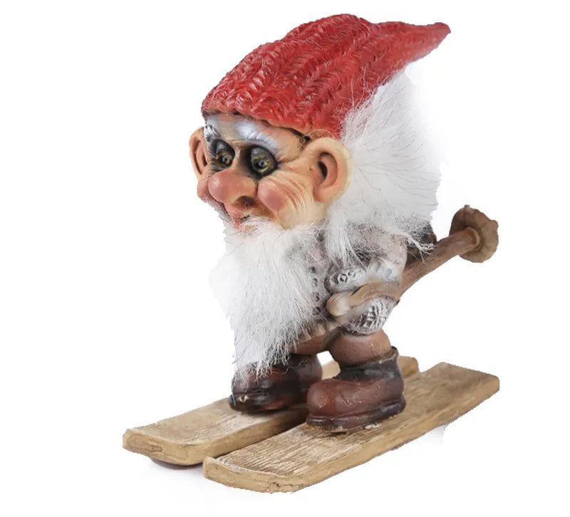 Nissetroll på ski