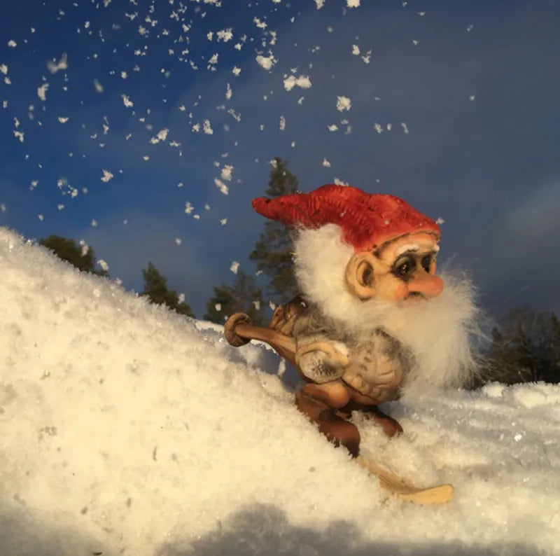 Nissetroll på ski
